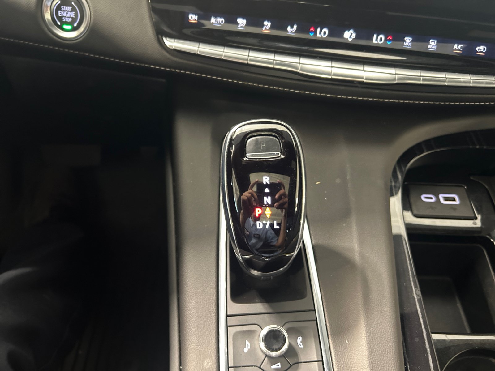Used 2024 Cadillac Escalade Sport w/ LPO, ONYX Package AWD/4WD image 21