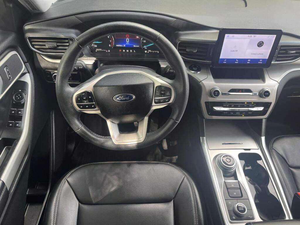 Certified 2023 Ford Explorer XLT w/ Equipment Group 202A AWD/4WD image 2
