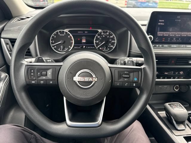 Used 2024 Nissan Rogue SV AWD/4WD image 7
