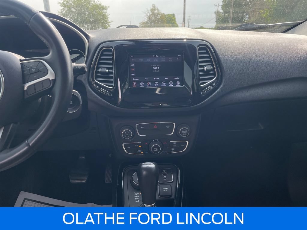 Used 2019 Jeep Compass Latitude AWD/4WD image 22