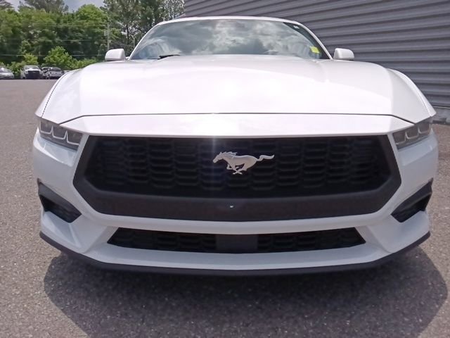 Certified 2024 Ford Mustang Coupe RWD image 8