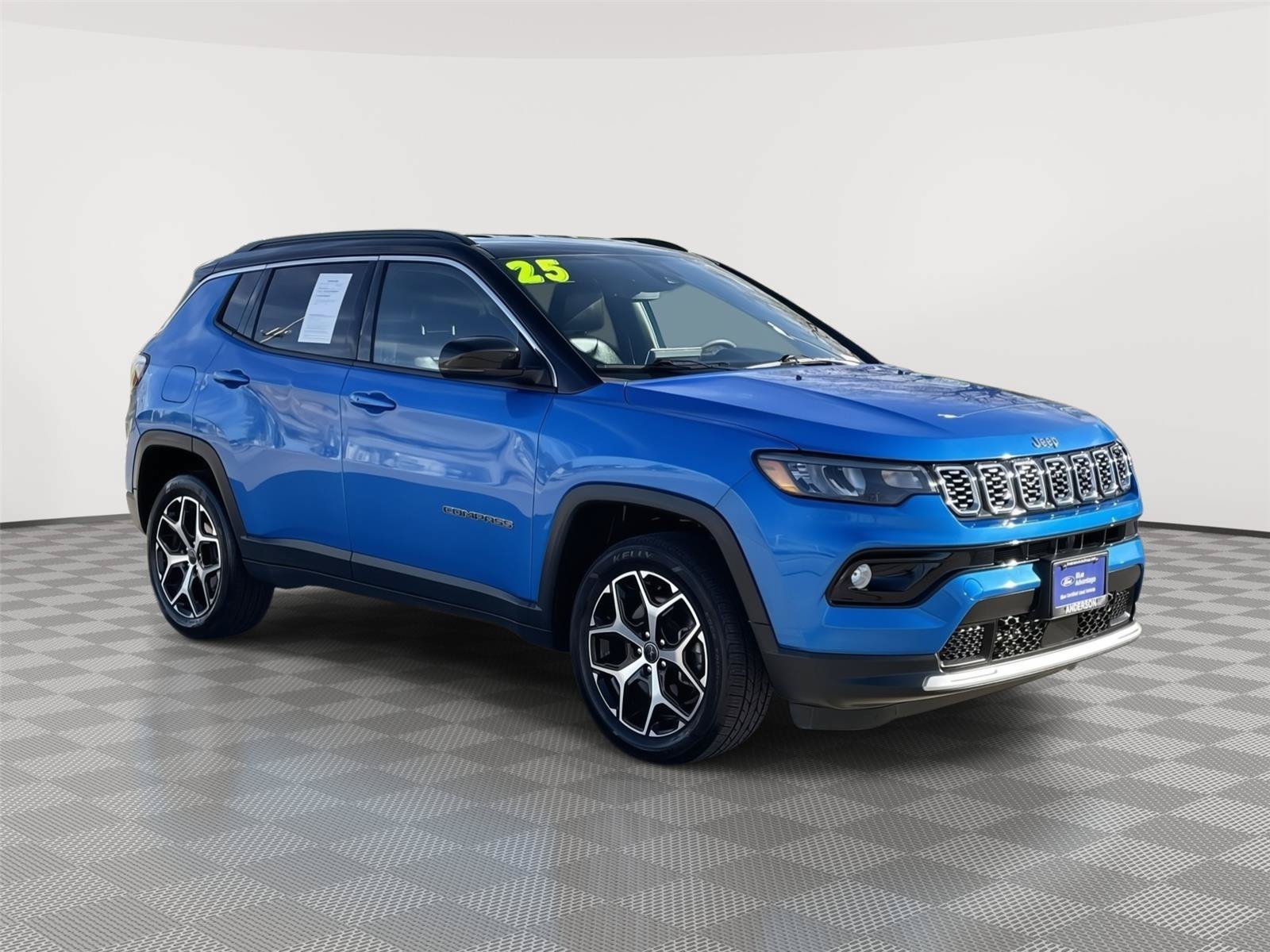 Used 2025 Jeep Compass Limited AWD/4WD image 5