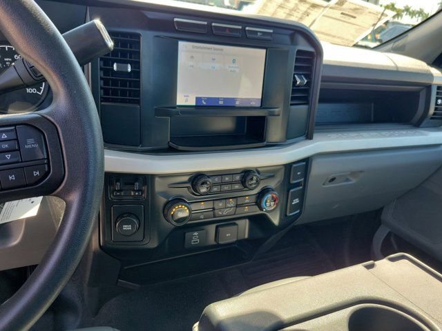 Certified 2023 Ford F250 XL w/ XL Chrome Package image 18