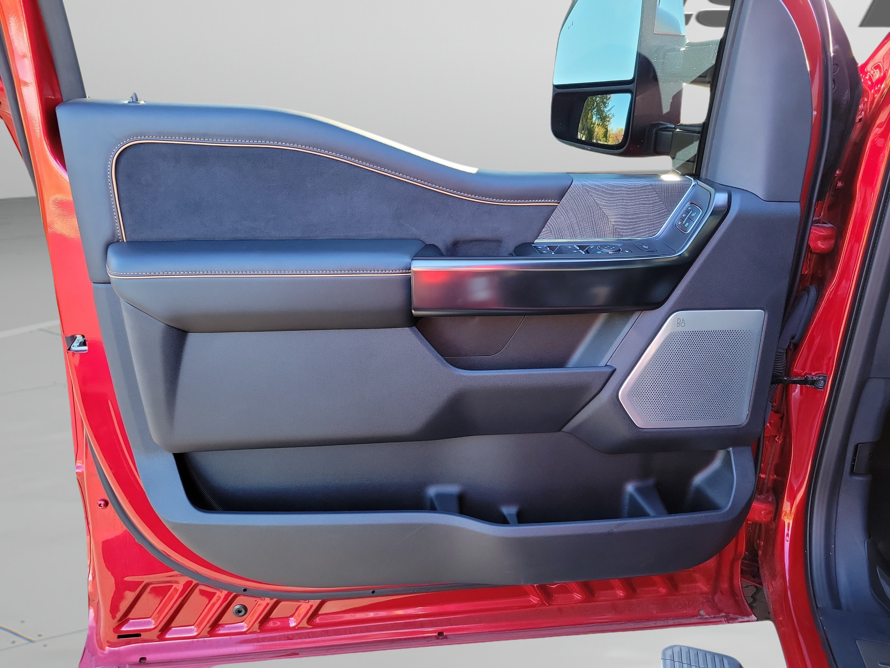 Certified 2024 Ford F350 Platinum AWD/4WD image 18
