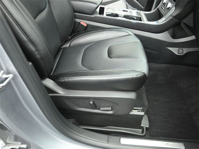 Certified 2022 Ford Edge Titanium w/ Class II Trailer Tow Package image 47