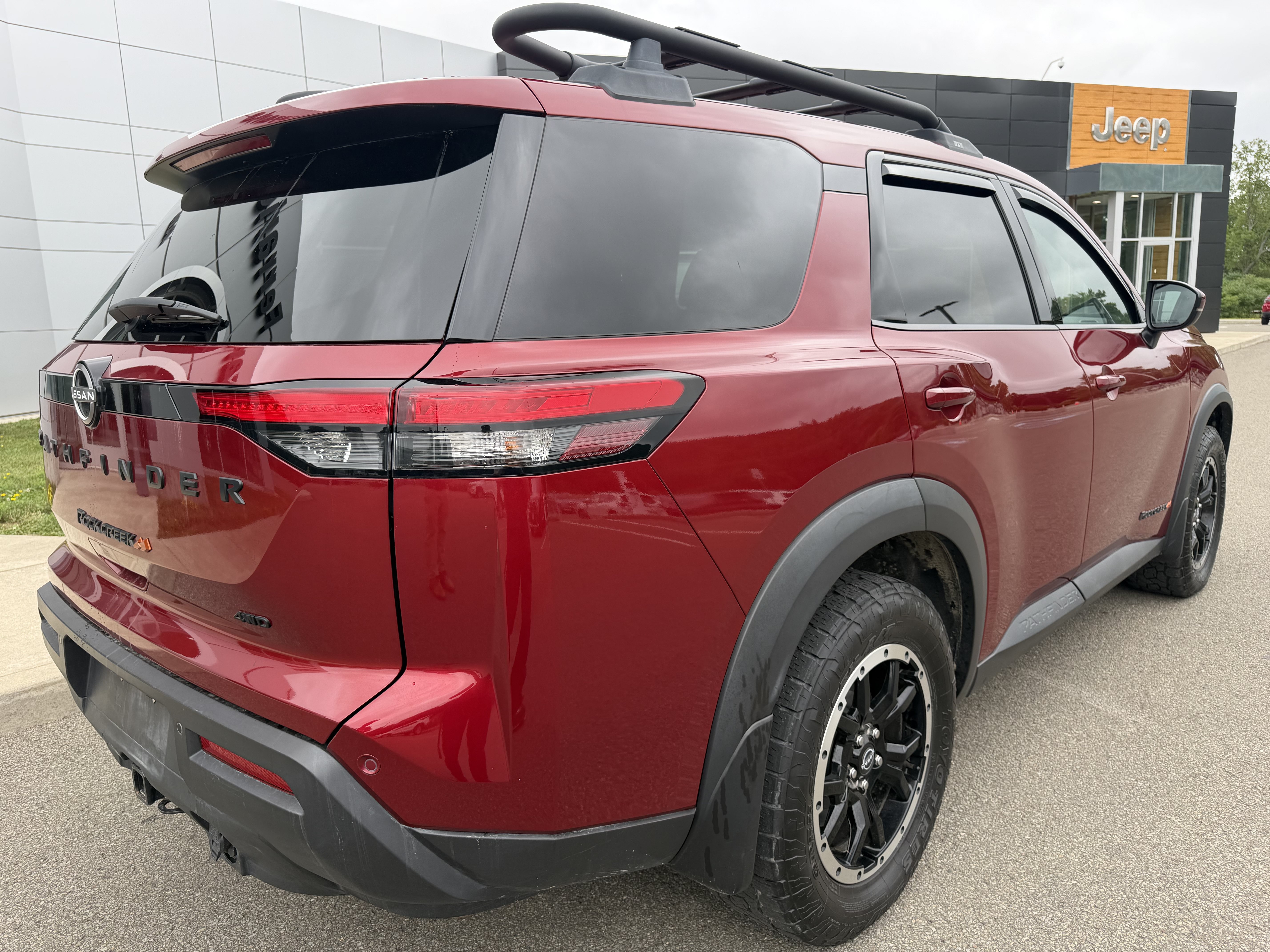 Used 2023 Nissan Pathfinder Rock Creek AWD/4WD image 3