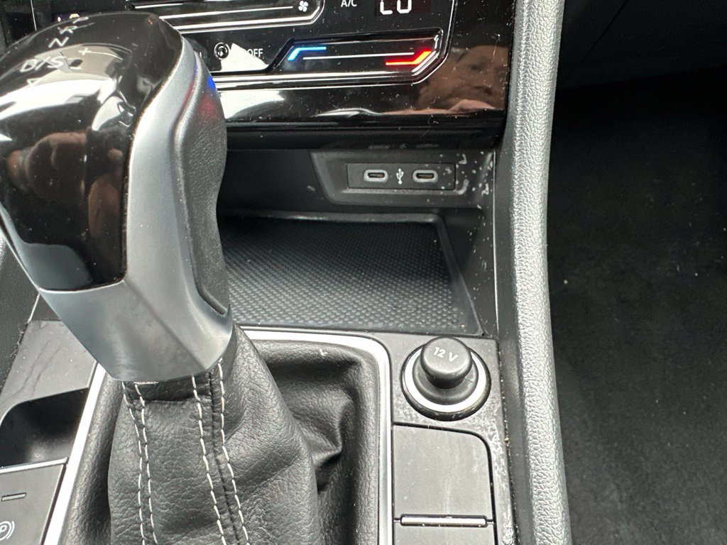 Used 2025 Volkswagen Jetta Sport FWD image 44