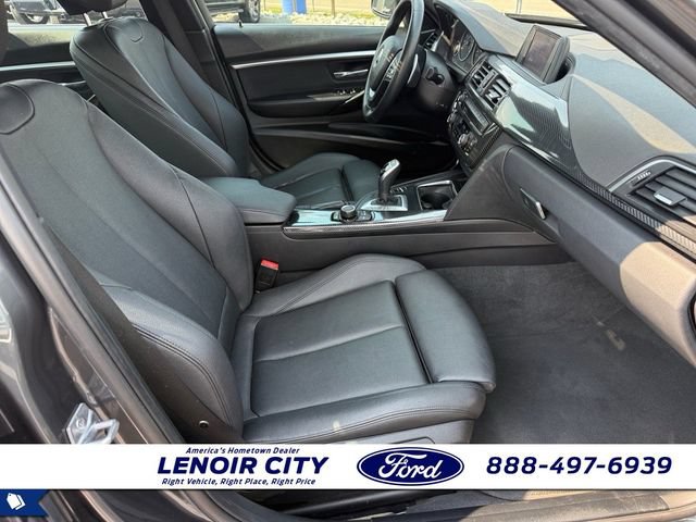 Used 2018 BMW 330i Sedan w/ Convenience Package RWD image 13