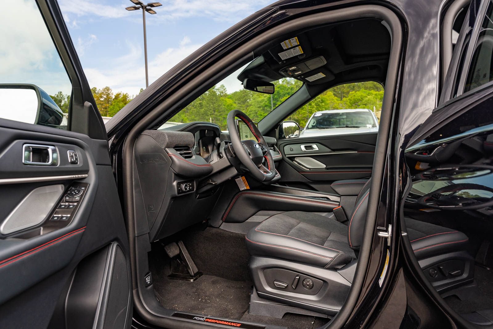 Certified 2026 Ford Explorer ST w/ Sun And Sound Package AWD/4WD image 16