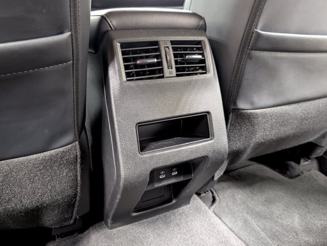 Used 2025 Mitsubishi Outlander SE AWD/4WD image 16