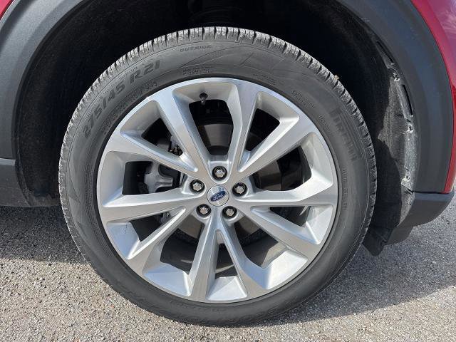 Certified 2024 Ford Explorer Platinum w/ Technology Package image 10