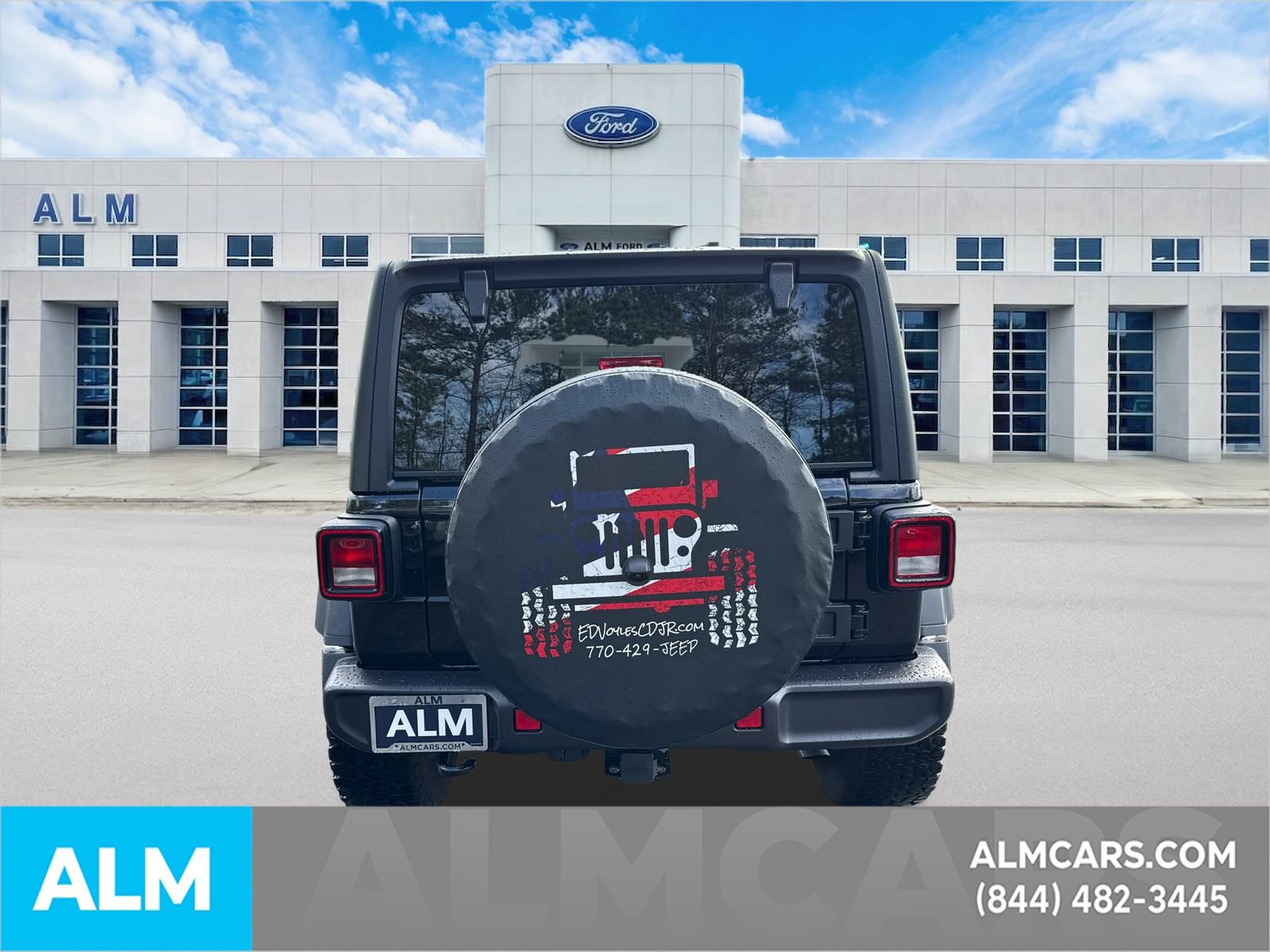 Used 2024 Jeep Wrangler Willys image 6