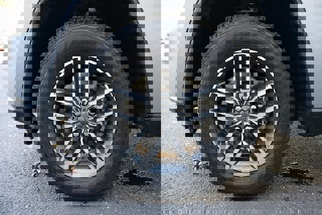 Used 2021 Jeep Grand Cherokee Limited image 16