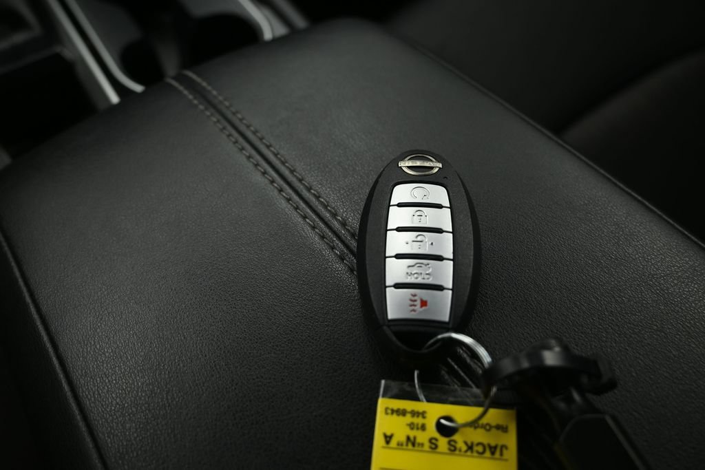 Used 2024 Nissan Altima 2.5 SV FWD image 28