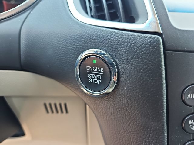 Certified 2020 Ford Edge Titanium FWD image 30