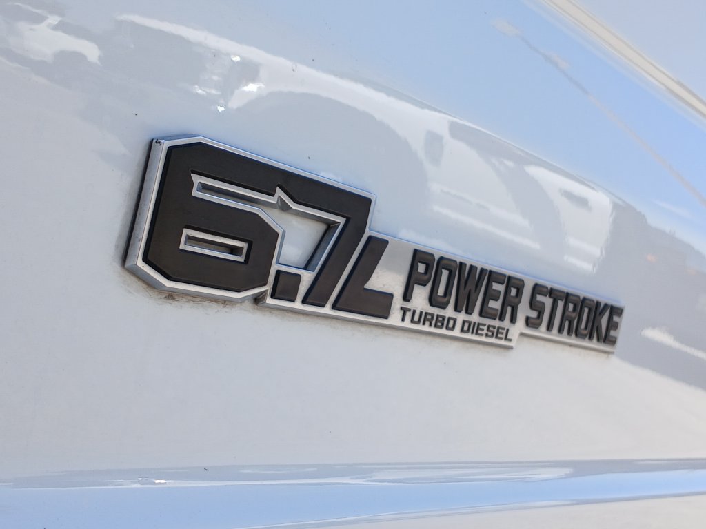 Certified 2025 Ford F250 XLT w/ FX4 Off-Road Package AWD/4WD image 9