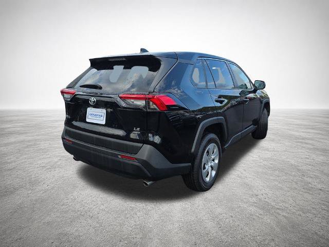 Used 2024 Toyota RAV4 LE AWD/4WD image 8