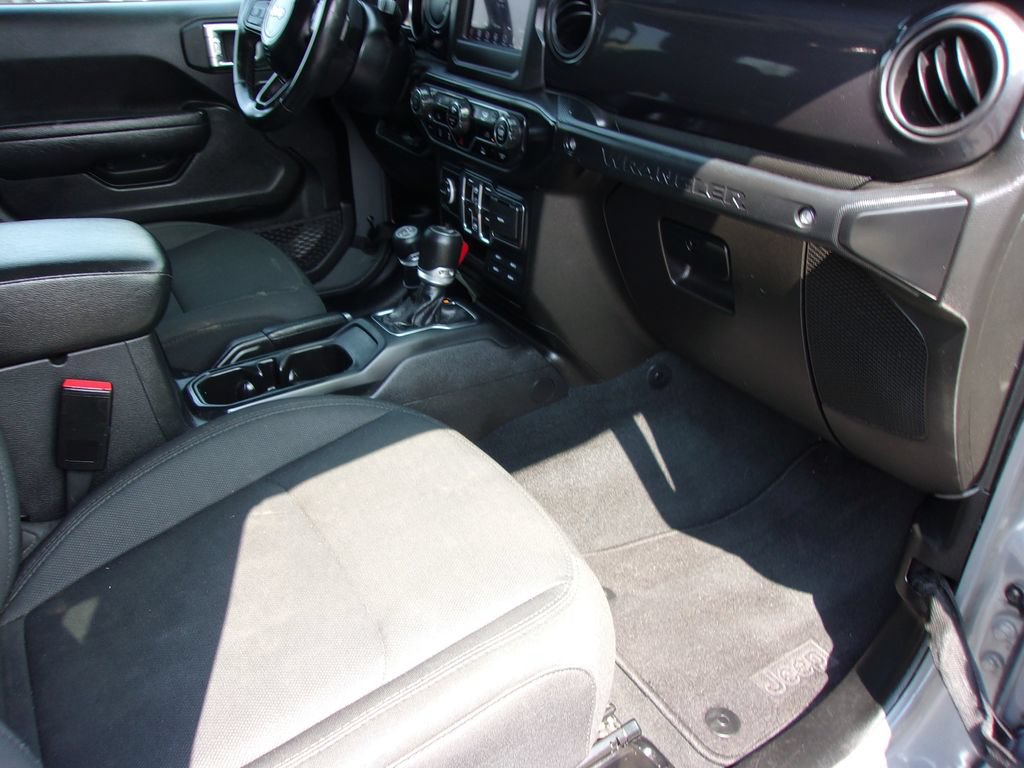 Used 2022 Jeep Wrangler Unlimited Sport AWD/4WD image 16