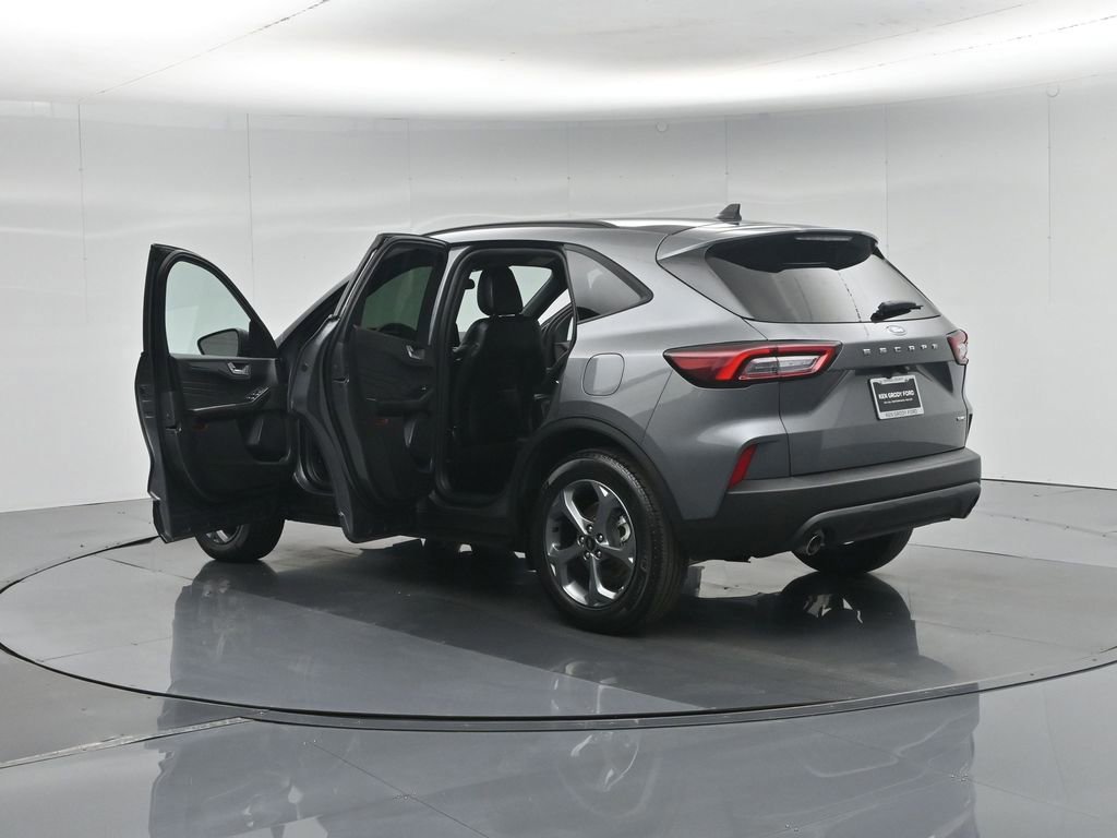 Certified 2025 Ford Escape ST-Line AWD/4WD image 14