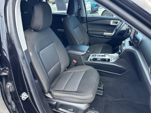 Certified 2022 Ford Explorer XLT RWD image 25
