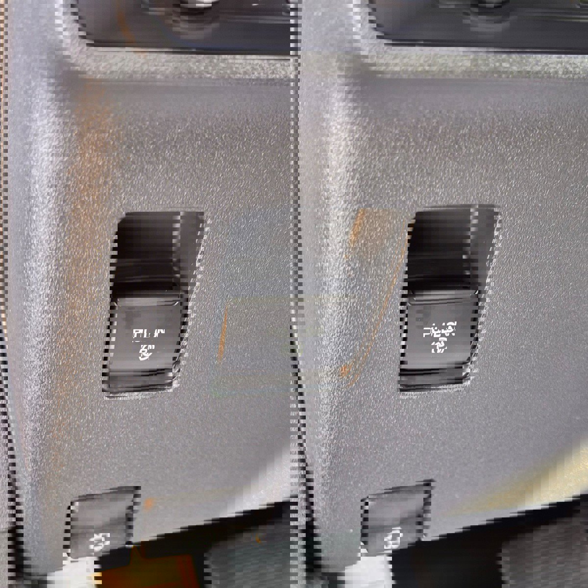 Certified 2024 Ford Bronco Heritage Edition image 27