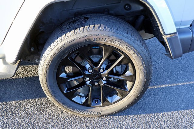 Used 2023 Jeep Wrangler Unlimited Sahara w/ Cold Weather Group image 21