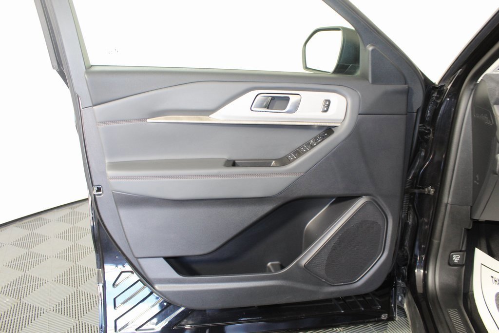 Certified 2025 Ford Explorer Active image 20