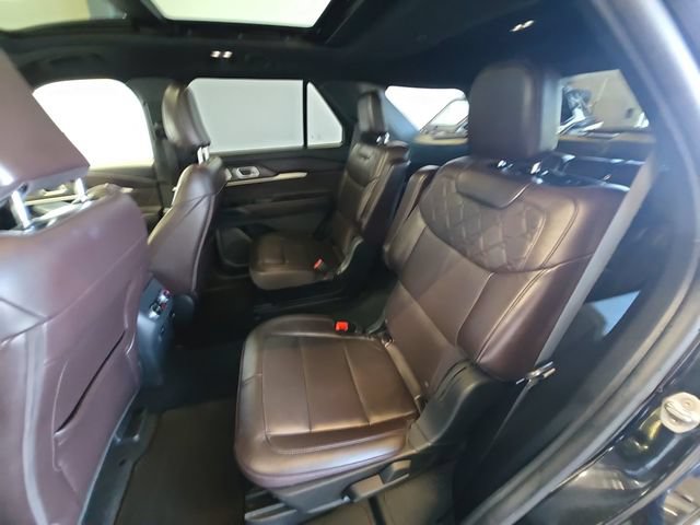 Certified 2025 Ford Explorer Platinum w/ LUX Leather Package AWD/4WD image 22