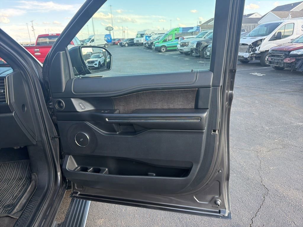 Certified 2020 Ford Expedition Max Limited w/ Special Edition Package AWD/4WD image 31