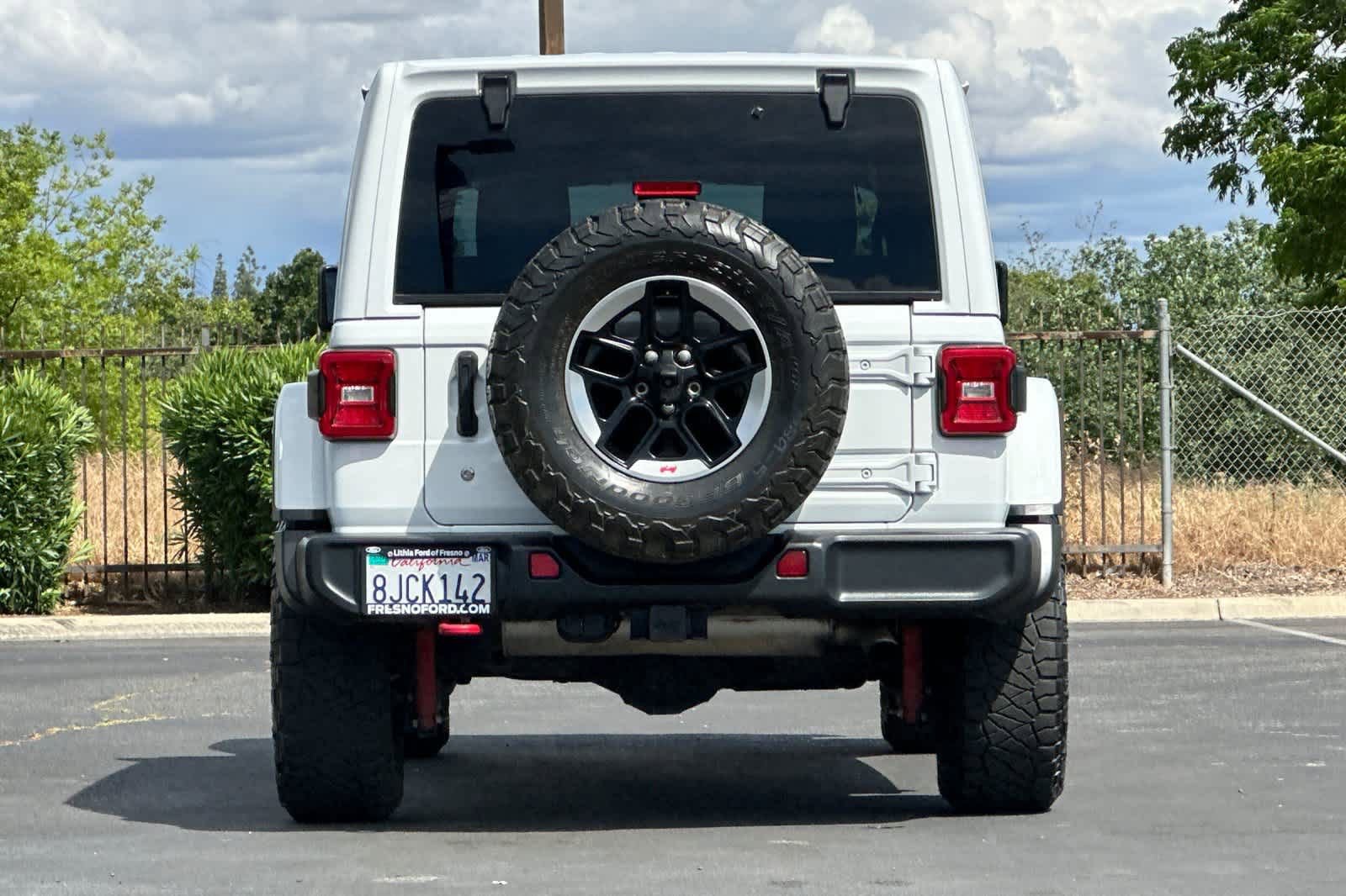 Used 2018 Jeep Wrangler Unlimited Rubicon AWD/4WD image 7