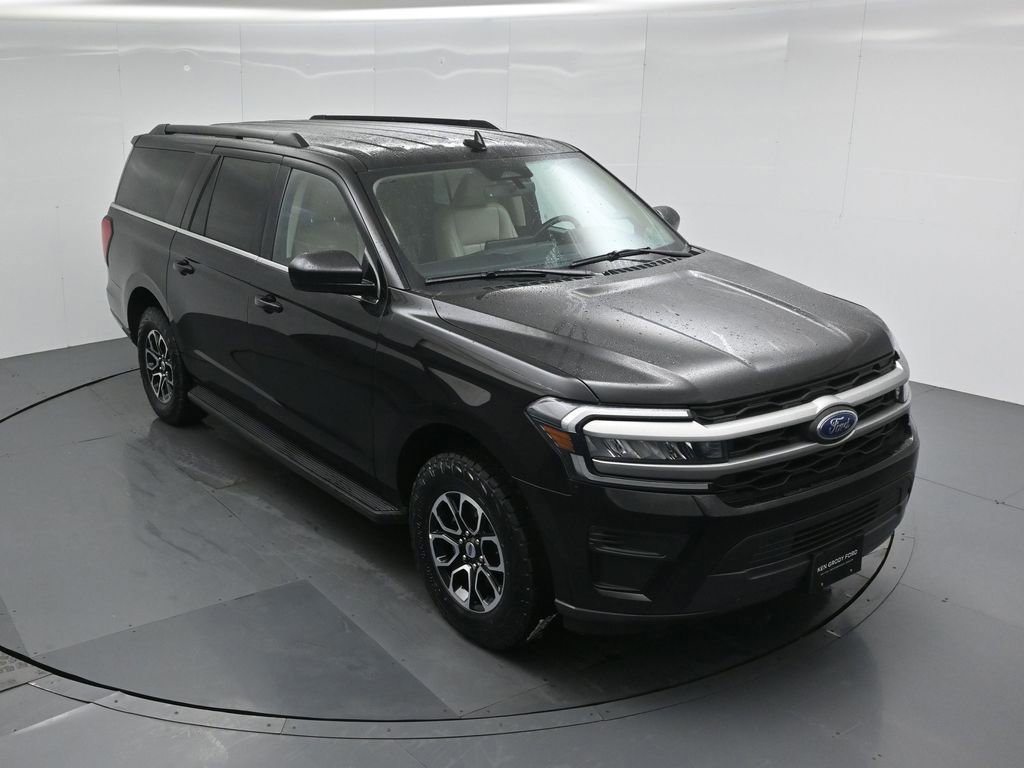 Certified 2024 Ford Expedition Max XLT image 3