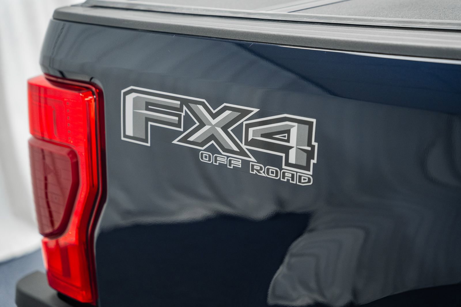 Certified 2022 Ford F250 Lariat w/ Black Appearance Pkg image 25