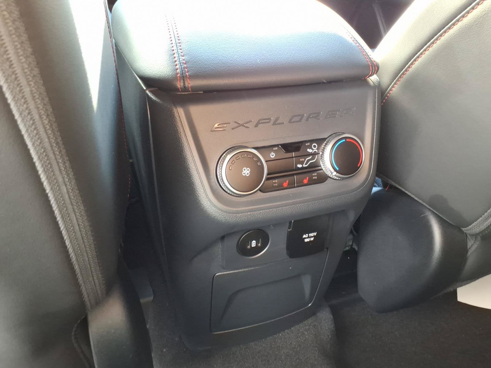 Certified 2025 Ford Explorer ST AWD/4WD image 11