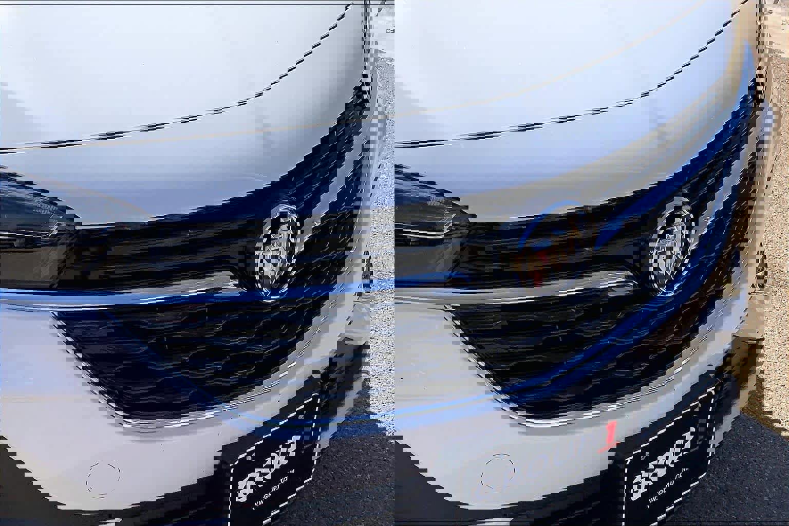 Used 2022 Buick Encore GX Essence image 29