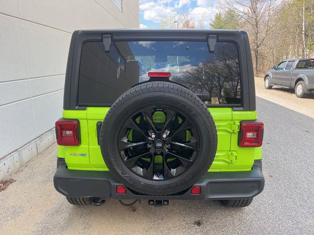 Used 2021 Jeep Wrangler Unlimited Sahara w/ Cold Weather Group AWD/4WD image 9