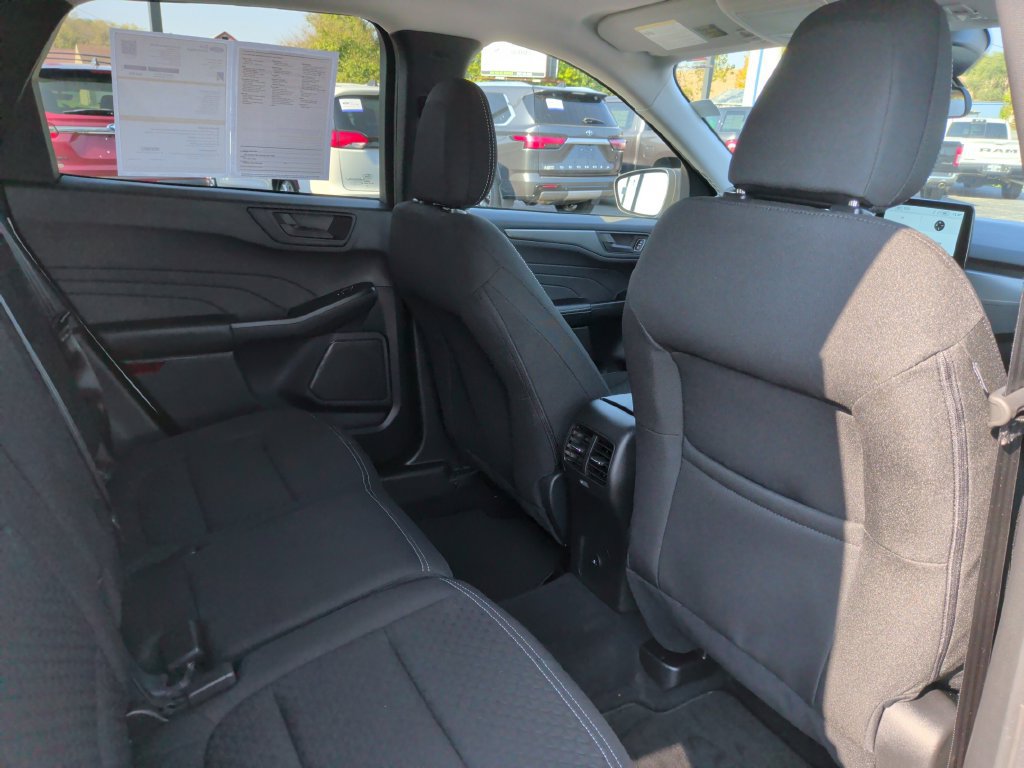 Certified 2024 Ford Escape Active AWD/4WD image 17