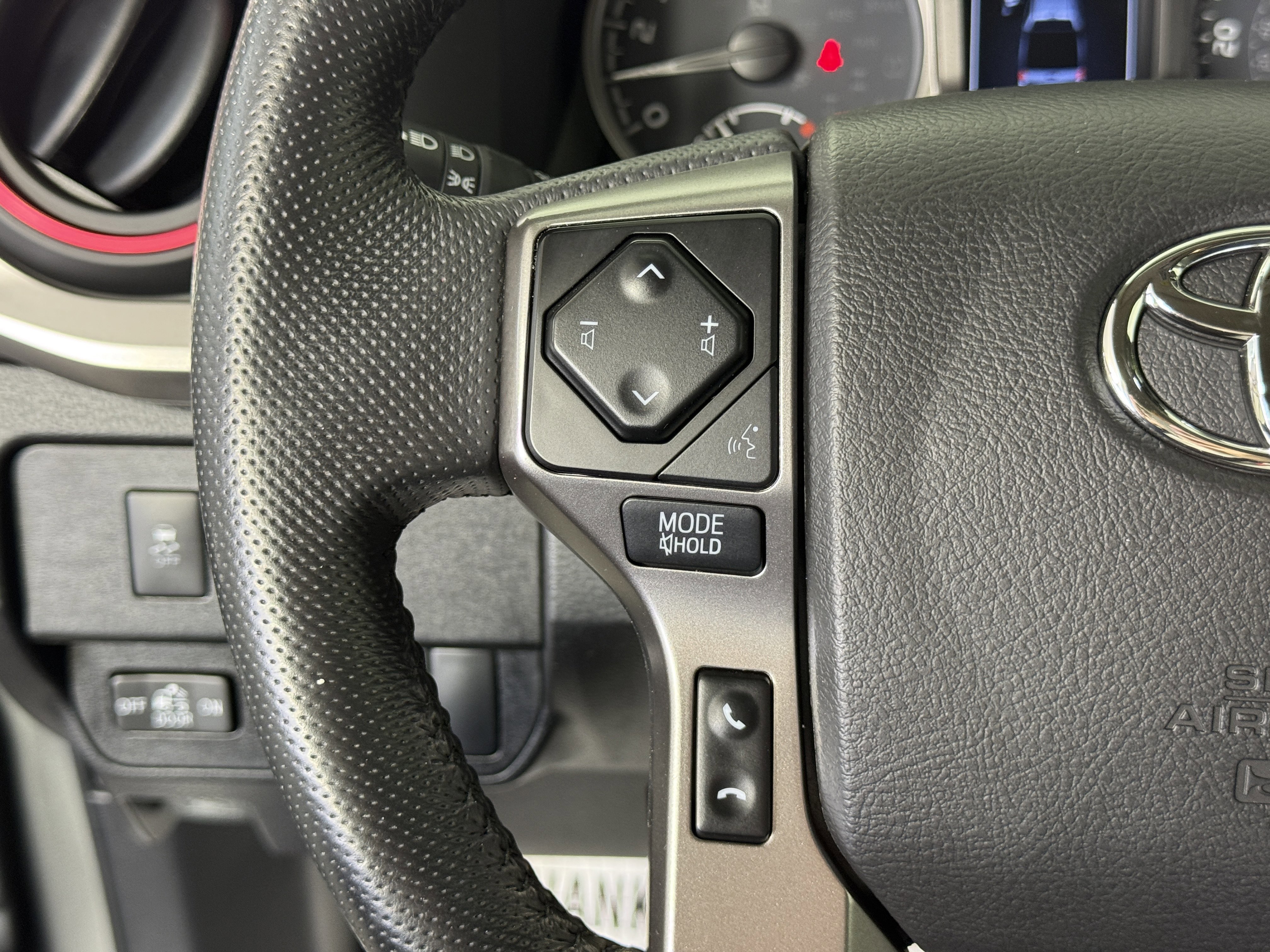 Used 2023 Toyota Tacoma SR5 image 22