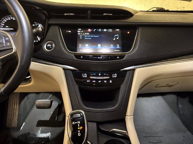 Used 2019 Cadillac XT5 FWD image 17