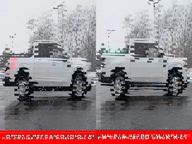 Certified 2024 Ford Maverick XL image 2