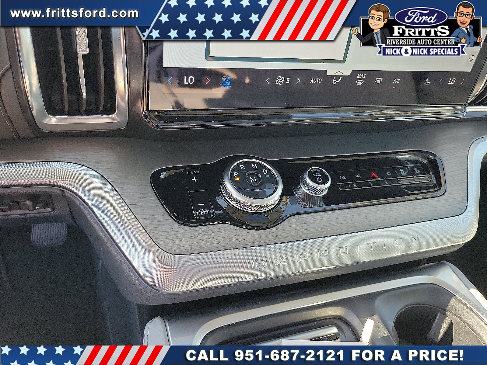 Certified 2025 Ford Expedition Max Platinum w/ Driver's Package AWD/4WD image 9