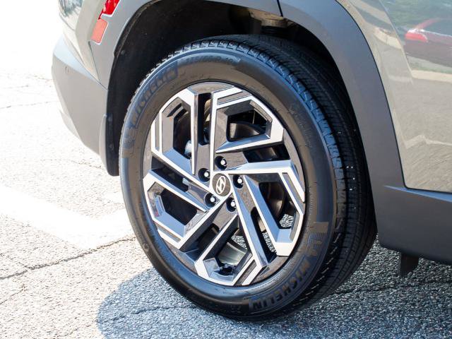 Used 2026 Hyundai Tucson Limited AWD/4WD image 7