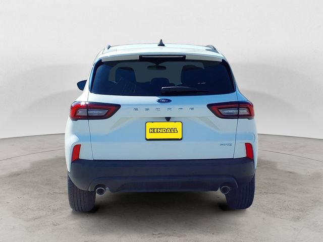 Certified 2026 Ford Escape ST-Line w/ Tech Pack #1 AWD/4WD image 4