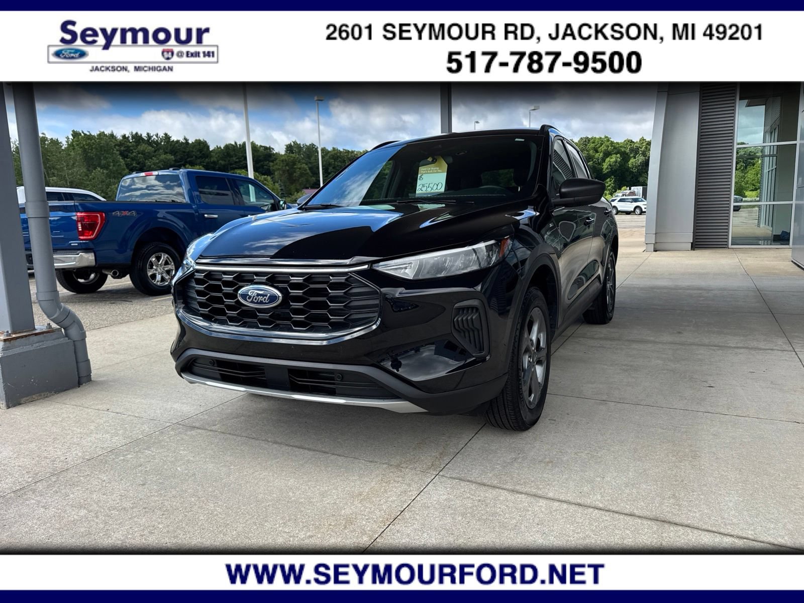 Certified 2025 Ford Escape ST-Line w/ Tech Pack #1 AWD/4WD image 1