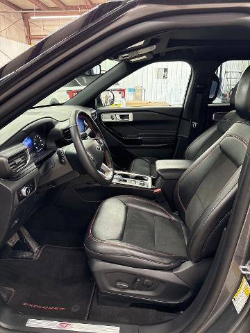 Certified 2023 Ford Explorer ST-Line w/ Class IV Trailer Tow Package image 6