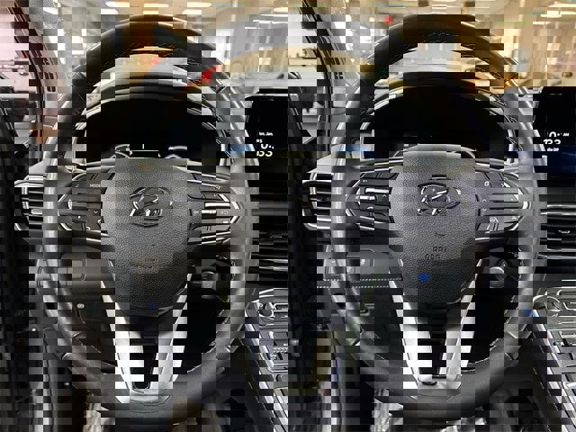 Used 2023 Hyundai Santa Fe Limited image 6