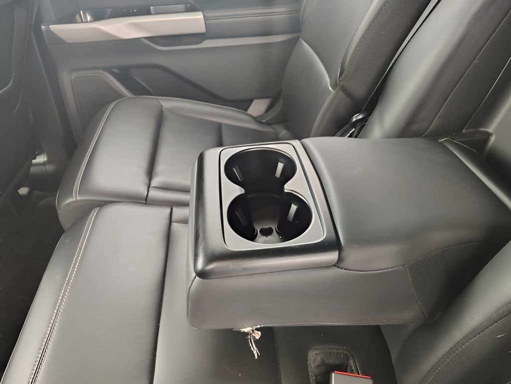 Certified 2022 Ford Explorer XLT w/ Equipment Group 202A image 25