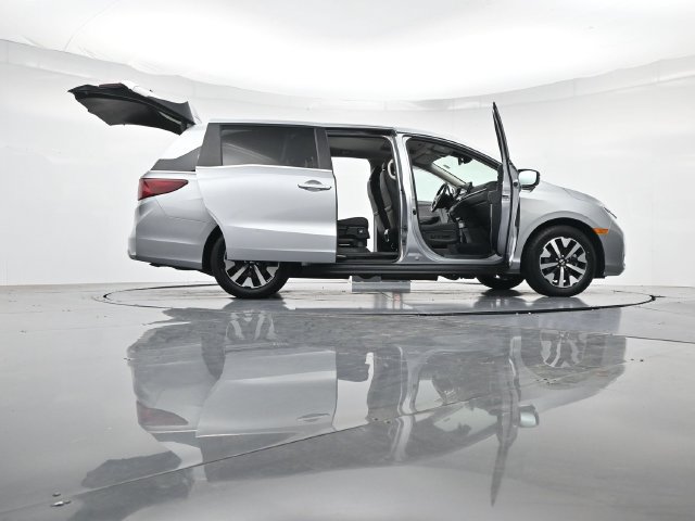 Used 2025 Honda Odyssey EX-L image 53