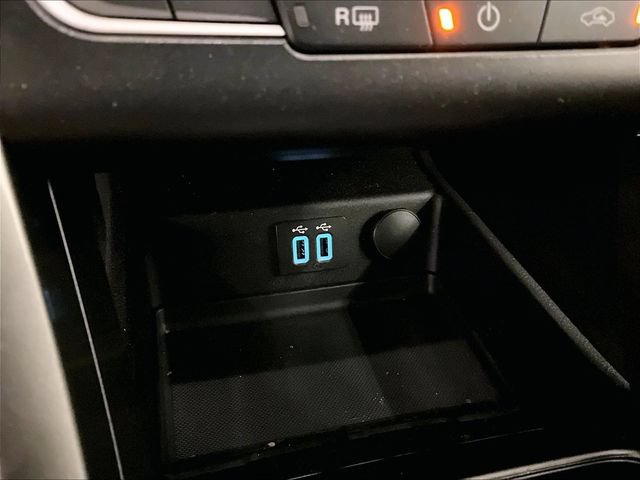 Certified 2019 Ford Fusion SE FWD image 31