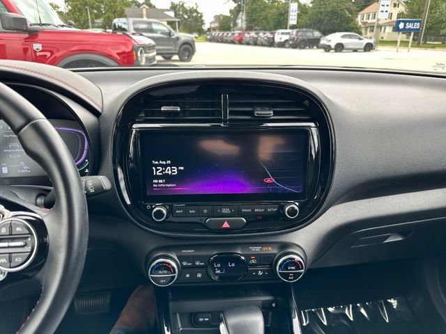Used 2023 Kia Soul GT-Line FWD image 70
