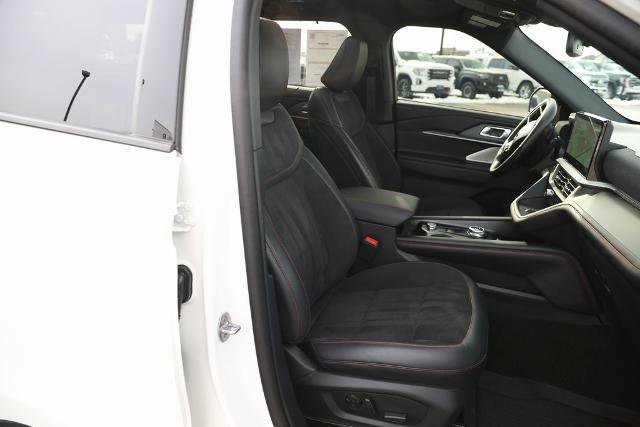 Certified 2025 Ford Explorer ST image 38